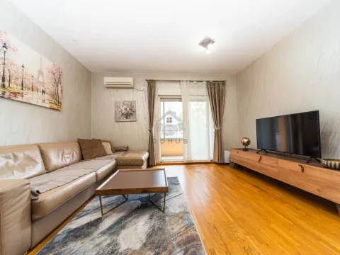 Izdavanje, jednosoban stan, 51m², City Kvart, Podgorica - image 1