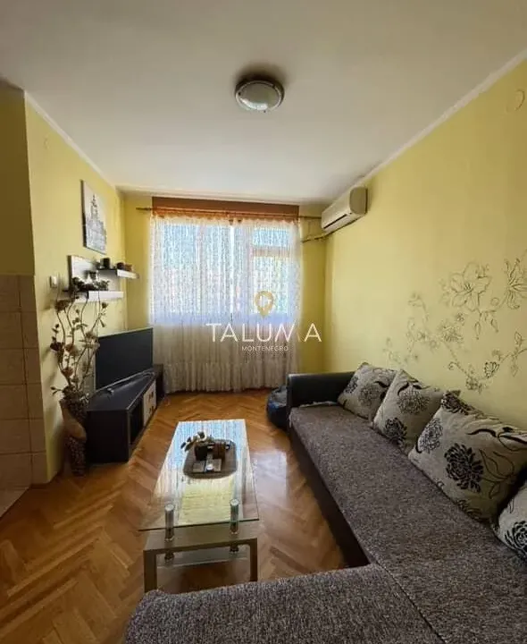 Izdavanje, jednosoban stan, 48m², Preko Morače, Podgorica