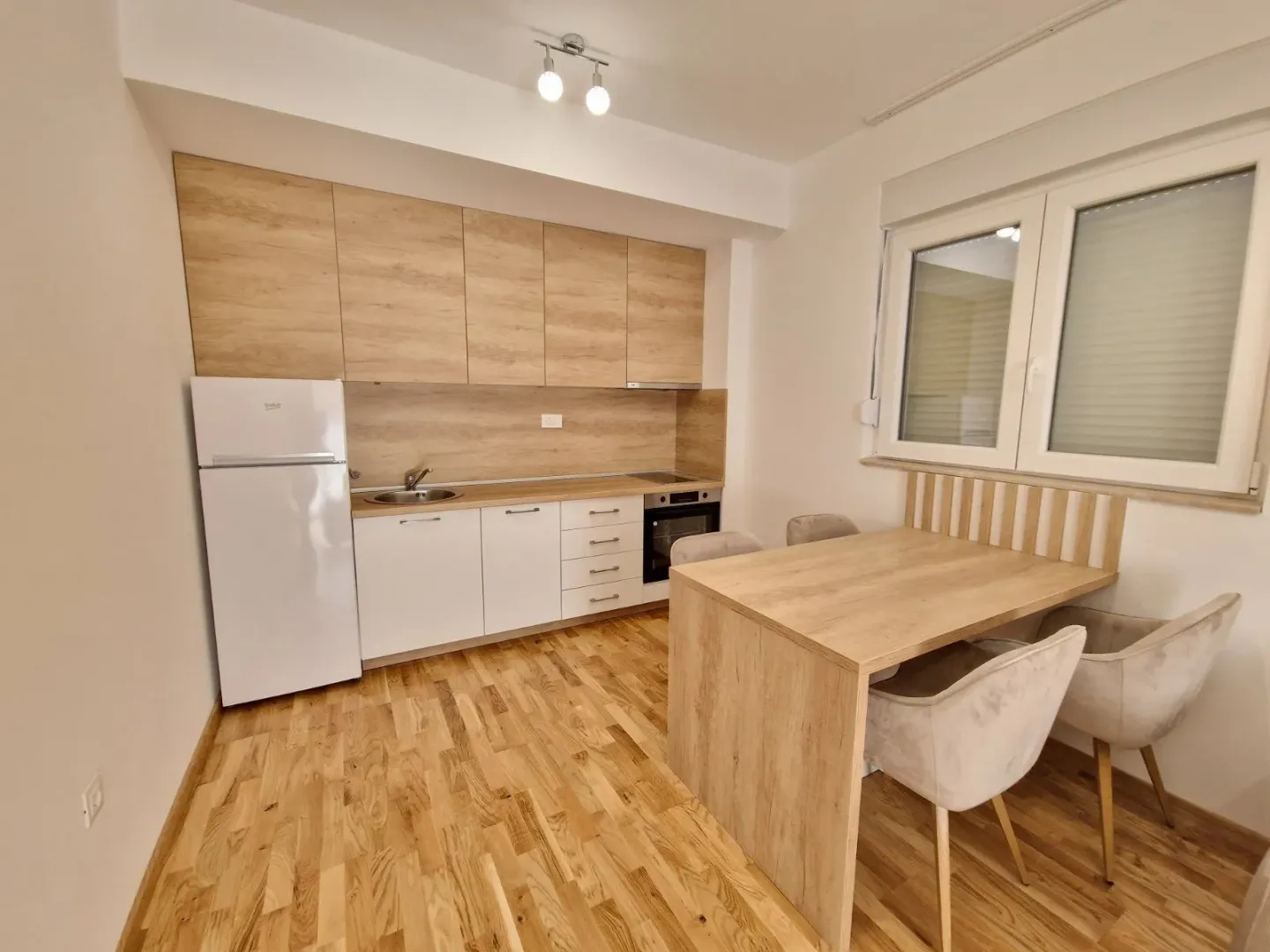 Izdavanje, jednosoban stan, 46m², Bečići, Budva