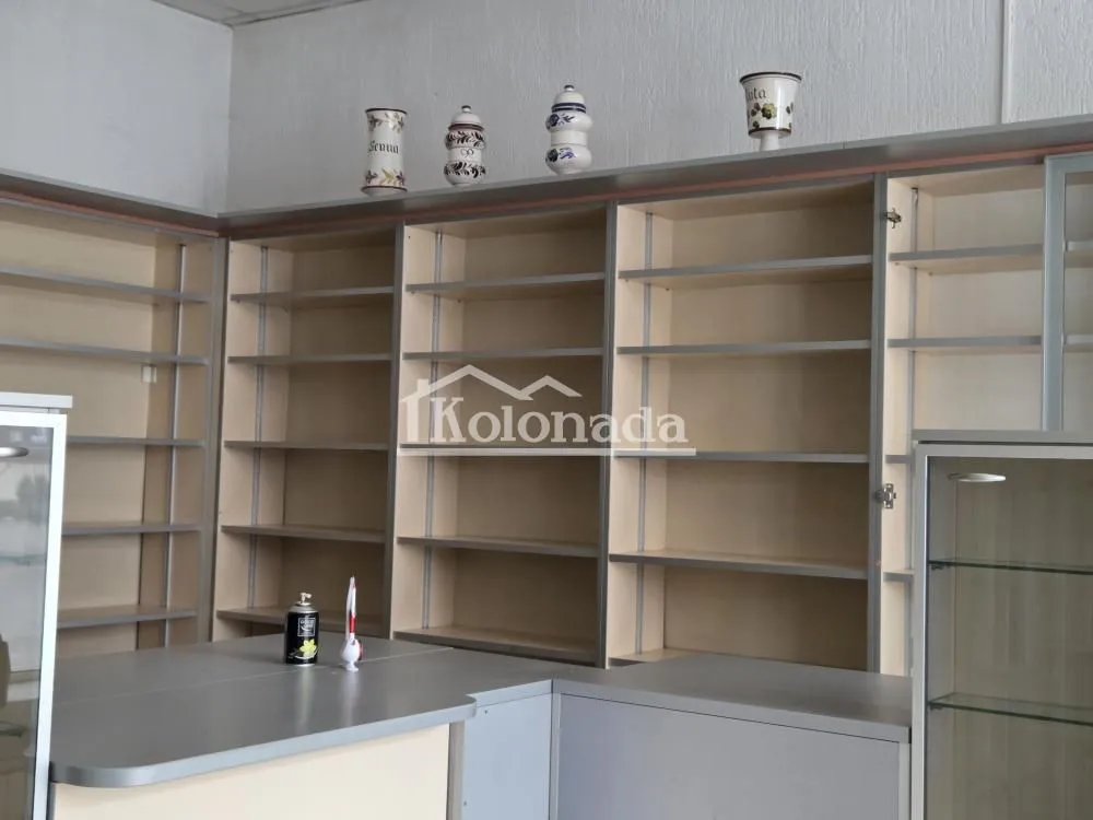 Izdavanje, poslovni prostor, 51m², Sopot, Beograd