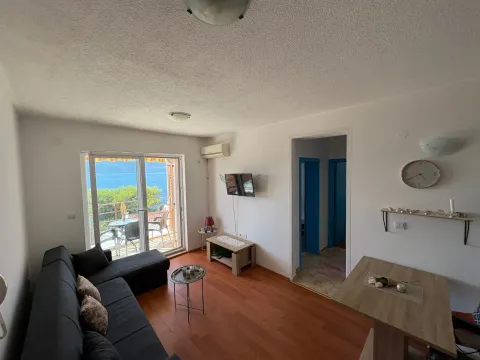 Rent, two bedroom apartment, 49m², Donja Lastva, Tivat - image 1