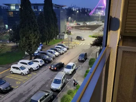 Izdavanje, trosoban stan, 95m², Momišići, Podgorica - image 12