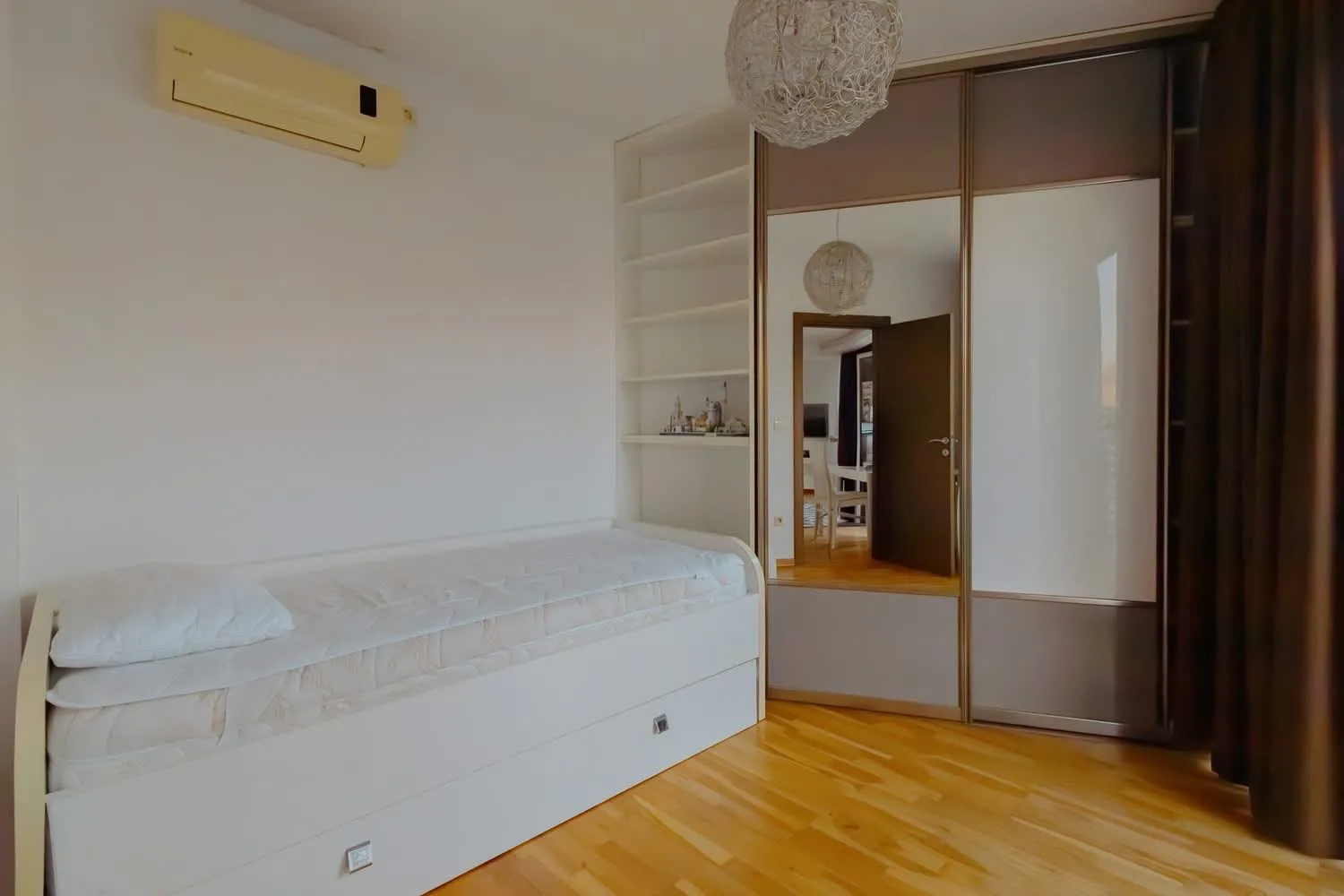 Sale, two bedroom apartment, 49m², Centar, Budva