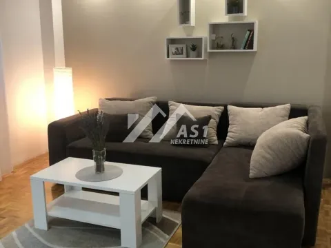 Izdavanje, dvosoban stan, 51m², Sajam, Novi Sad Sve Podlokacije - image 1