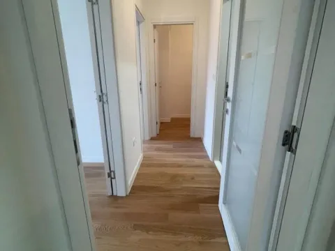 Rent, three bedroom apartment, 95m², City Kvart, Podgorica - image 2