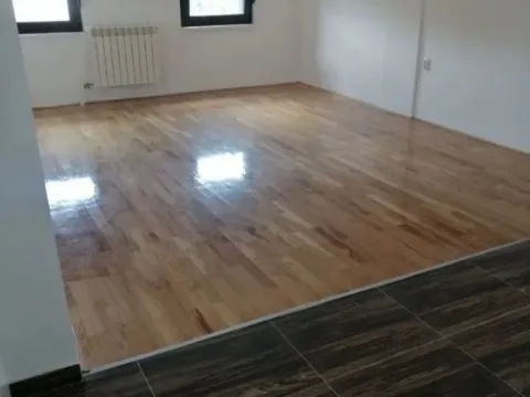 Prodaja, četvorosoban stan, 90m², Pančevo, Srbija