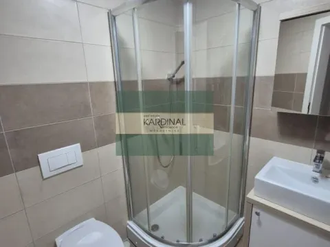 Izdavanje, četvorosoban stan, 97m², Centar, Paraćin - image 17