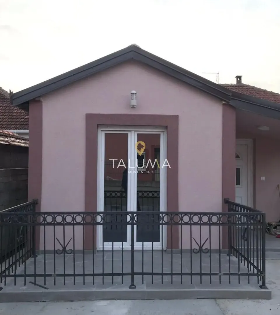 Rent, studio apartment, 20m², Tološi, Podgorica