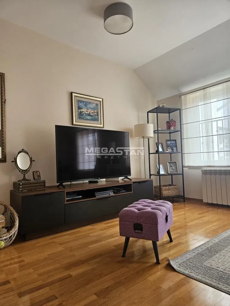 Sale, three bedroom apartment, 94m², Lion, Zvezdara Sve Podlokacije