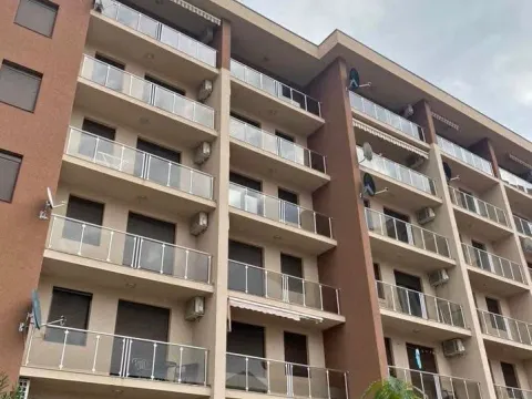 Sale, three bedroom apartment, 112m², Bečići, Budva - image 9