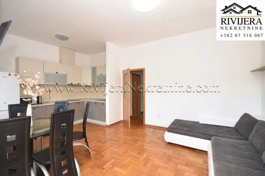 Prodaja, dvosoban stan, 68m², Đenovići, Herceg Novi