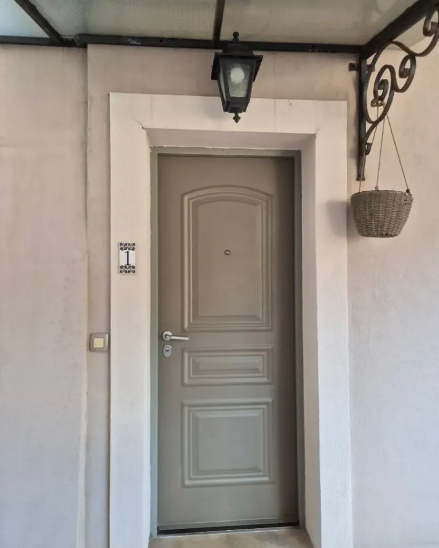 Sale, three bedroom apartment, 85m², Dobrota, Kotor