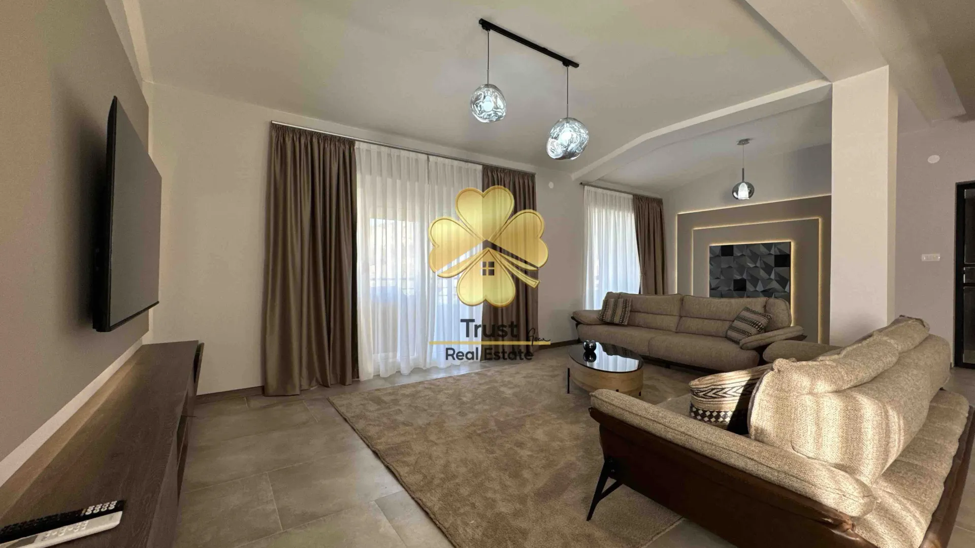 Izdavanje, kuća, 180m², Vranići, Podgorica
