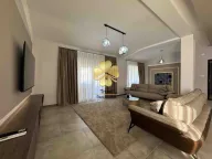 Izdavanje, kuća, 180m², Vranići, Podgorica - image 10