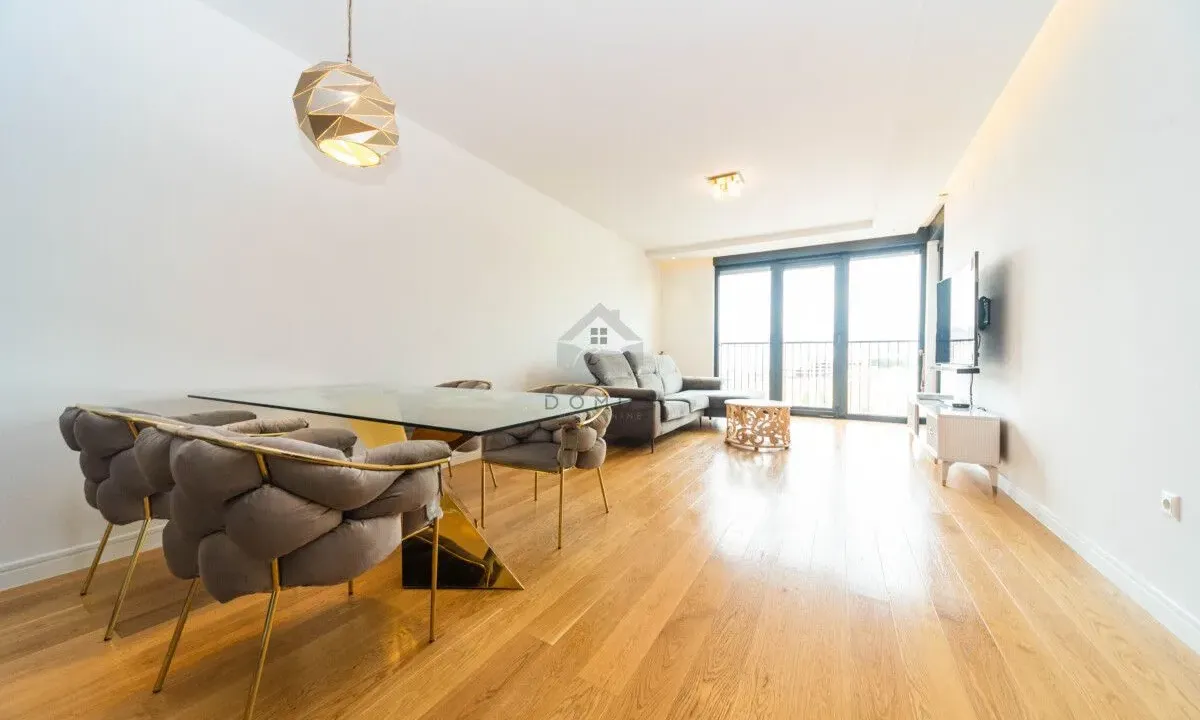 Izdavanje, trosoban stan, 108m², Podgorica, Crna Gora