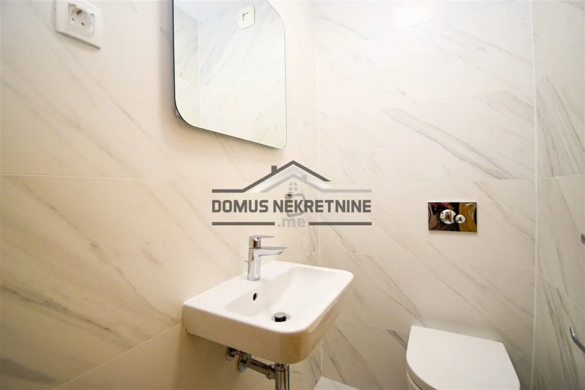 Rent, two bedroom apartment, 75m², City Kvart, Podgorica