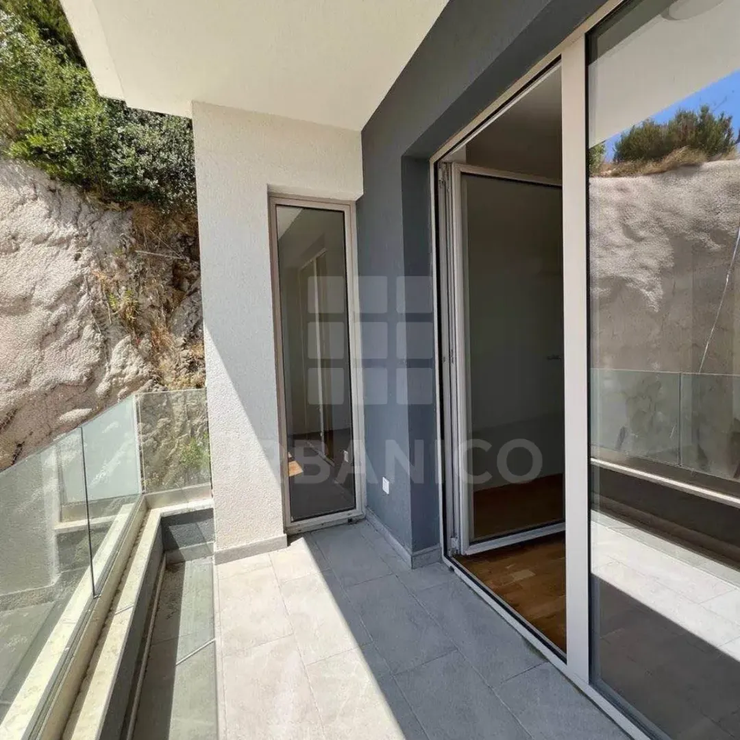 Sale, two bedroom apartment, 62m², Bečići, Budva