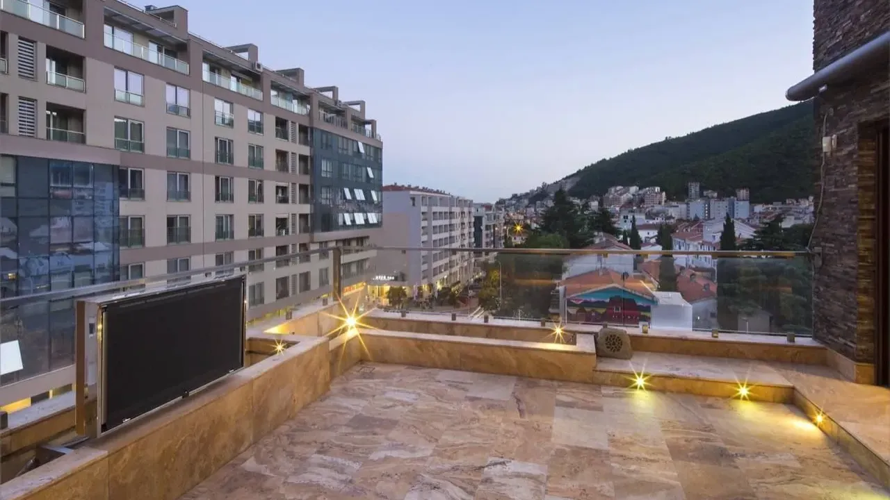 Prodaja, trosoban stan, 313m², Centar, Budva