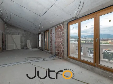 Rent, office space, 178m², Podgorica, Crna Gora - image 8