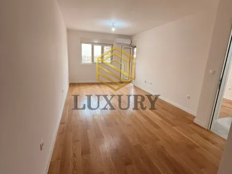 Rent, one bedroom apartment, 49m², Central Point, Podgorica - image 4