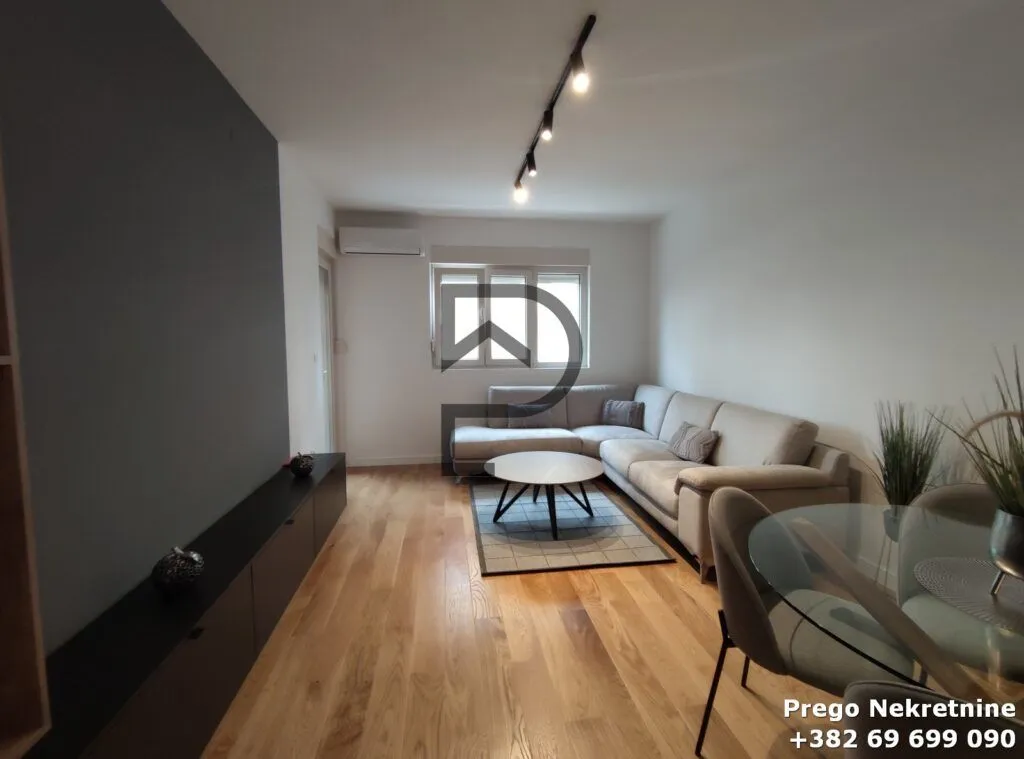 Izdavanje, stan, 46m², Central Point, Podgorica