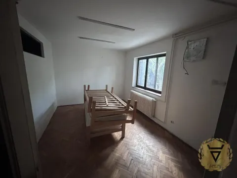 Rent, house, 200m², Medaković Sve Podlokacije, Beograd - image 5