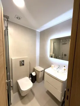 Izdavanje, dvosoban stan, 53m², New City, Podgorica - image 8