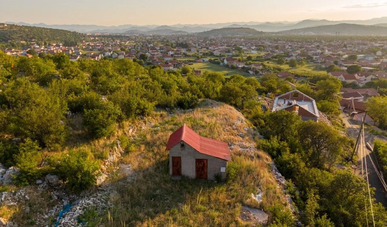 Prodaja, plac, 1260m², Doljani, Podgorica