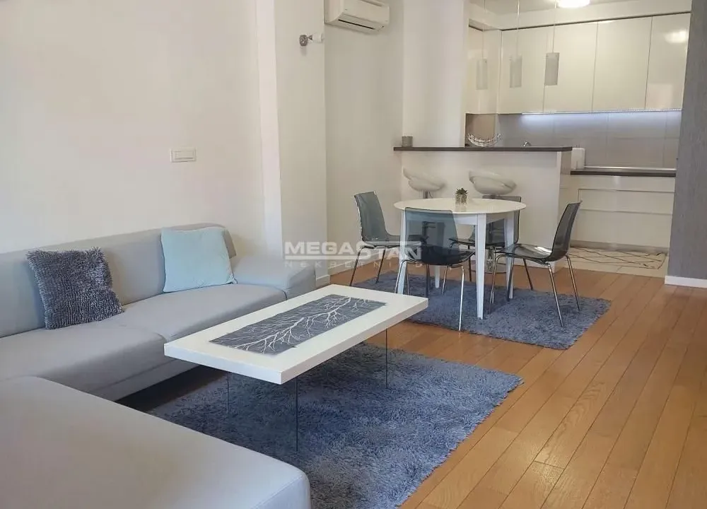 Rent, two bedroom apartment, 60m², Novi Beograd Sve Podlokacije, Beograd