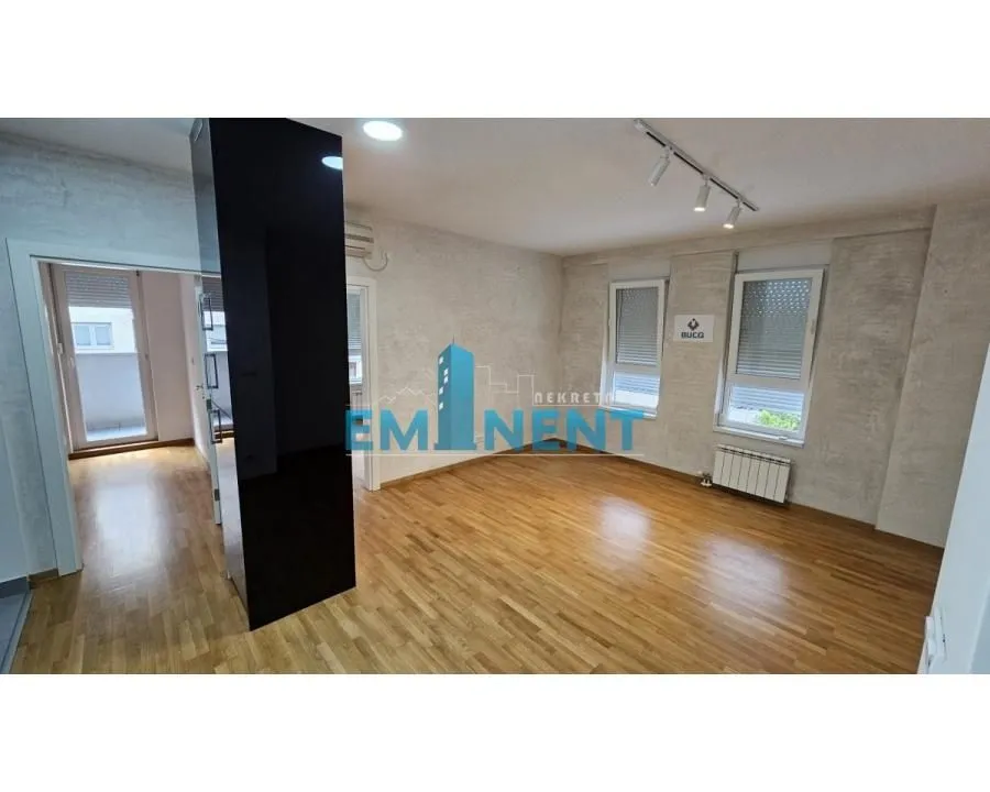 Izdavanje, stan, 57m², Ada, Beograd