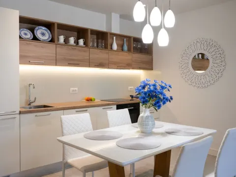 Sale, two bedroom apartment, 99m², Kotor, Crna Gora - image 7