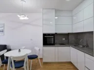 Izdavanje, jednosoban stan, 50m², Bečići, Budva - image 2