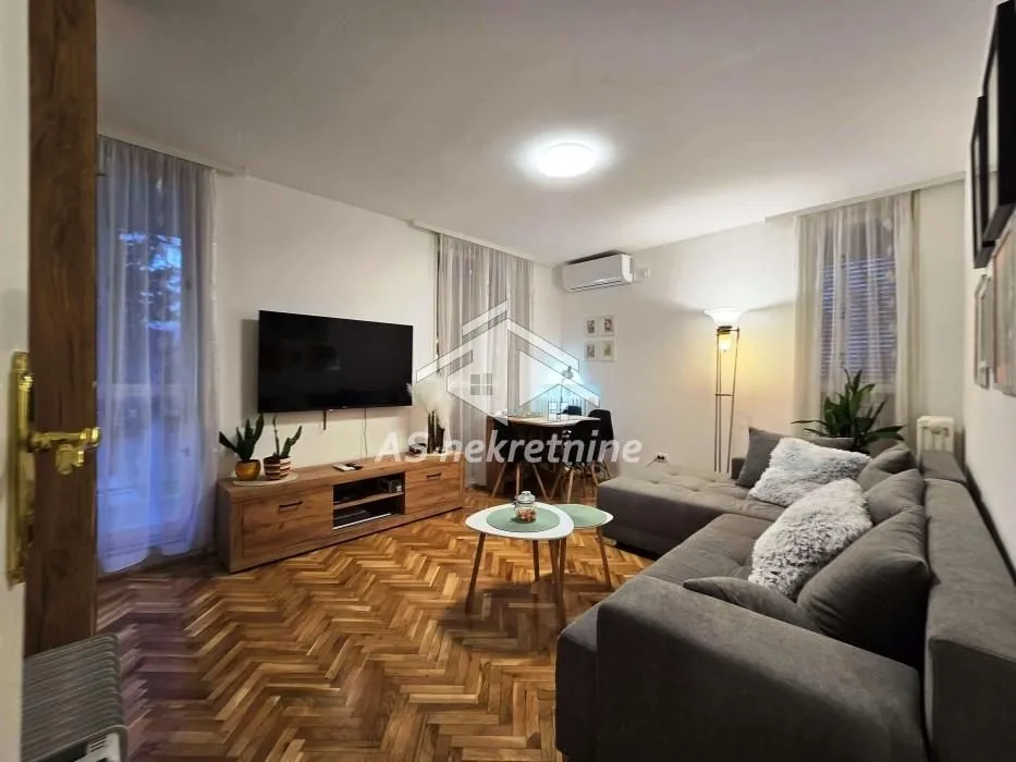 Rent, two bedroom apartment, 40m², Čukarica, Beograd