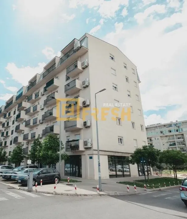 Izdavanje, poslovni prostor, 150m², Stari Aerodrom, Podgorica