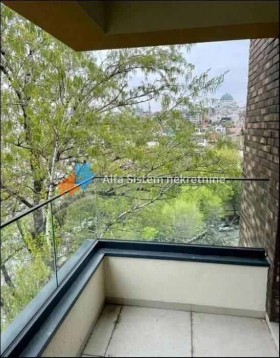 Izdavanje, četvorosoban stan, 98m², Vračar Sve Podlokacije, Beograd