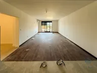 Prodaja, trosoban stan, 127m², Tološka šuma, Podgorica - image 2