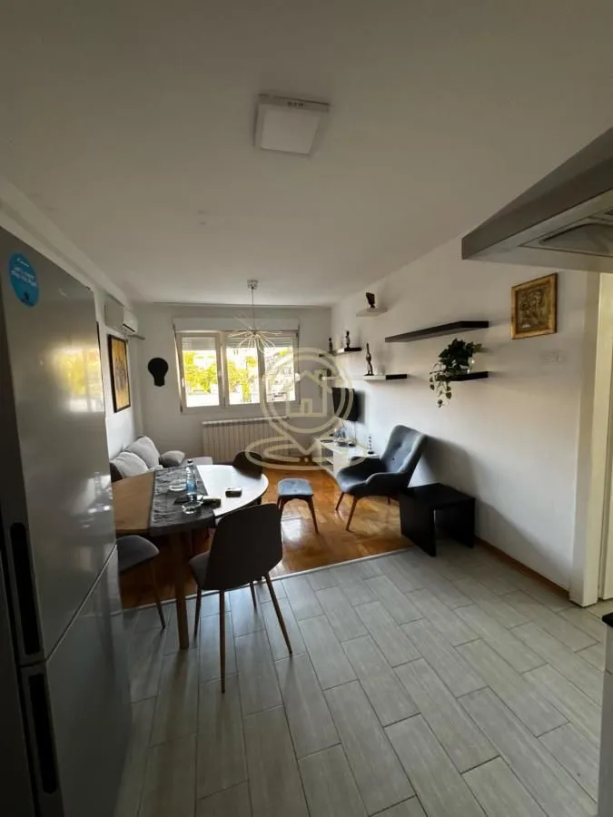 Rent, three bedroom apartment, 66m², Savski Venac, Beograd