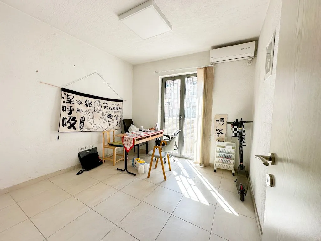 Rent, office space, 172m², City Kvart, Podgorica