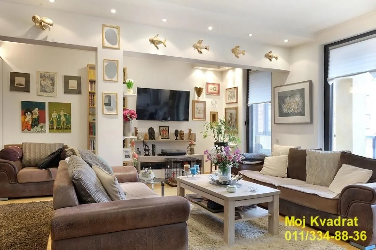 Sale, two bedroom apartment, 101m², Južni Bulevar, Vračar Sve Podlokacije