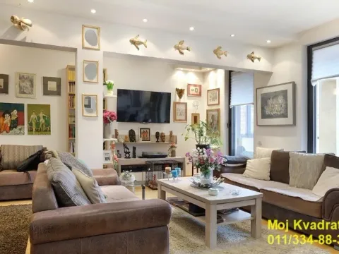 Sale, two bedroom apartment, 101m², Južni Bulevar, Vračar Sve Podlokacije