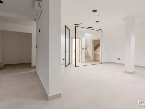 Prodaja, kuća, 240m², Kamenovo, Budva - image 8