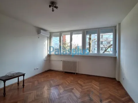 Rent, two bedroom apartment, 58m², Novi Beograd Blok 1 Fontana, Novi Beograd Sve Podlokacije - image 2