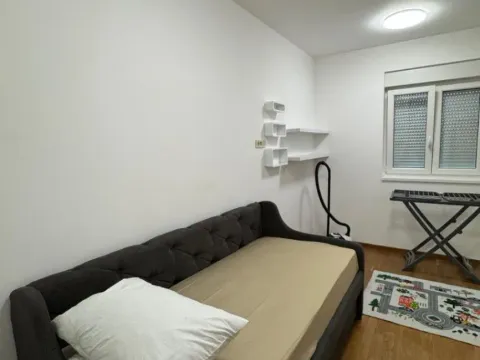 Izdavanje, dvosoban stan, 70m², Zabjelo, Podgorica - image 6