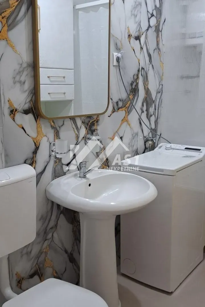 Izdavanje, jednosoban stan, 37m², Liman 1, Novi Sad Sve Podlokacije