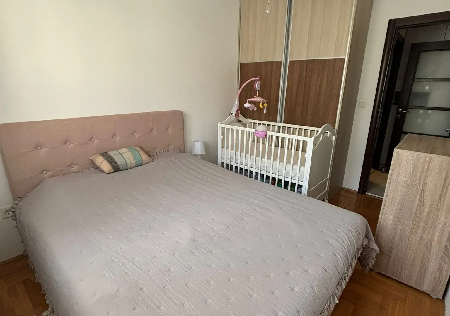 Prodaja, jednosoban stan, 40m², Lazi, Budva