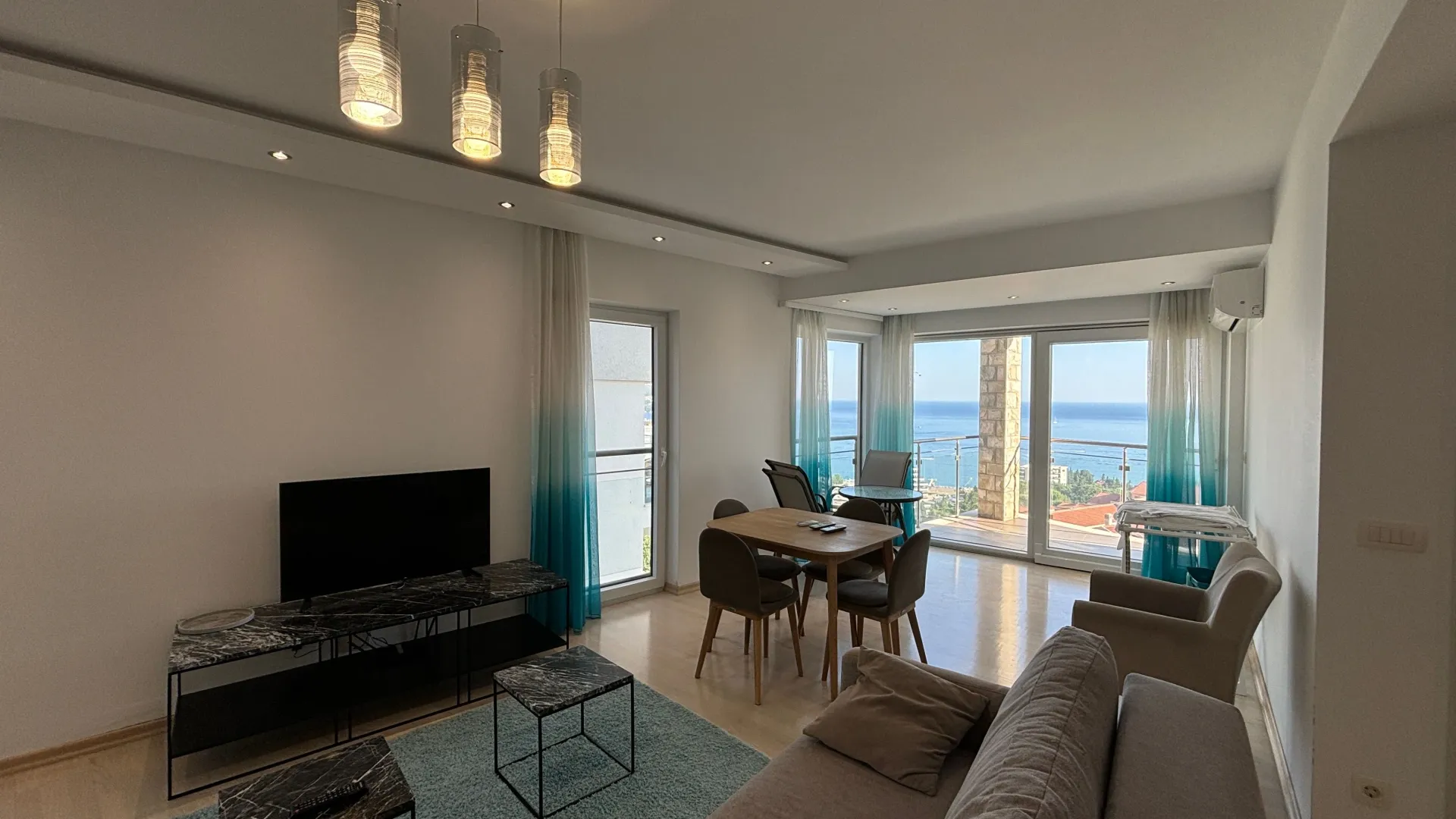 Rent, two bedroom apartment, 75m², Ivanovići, Budva