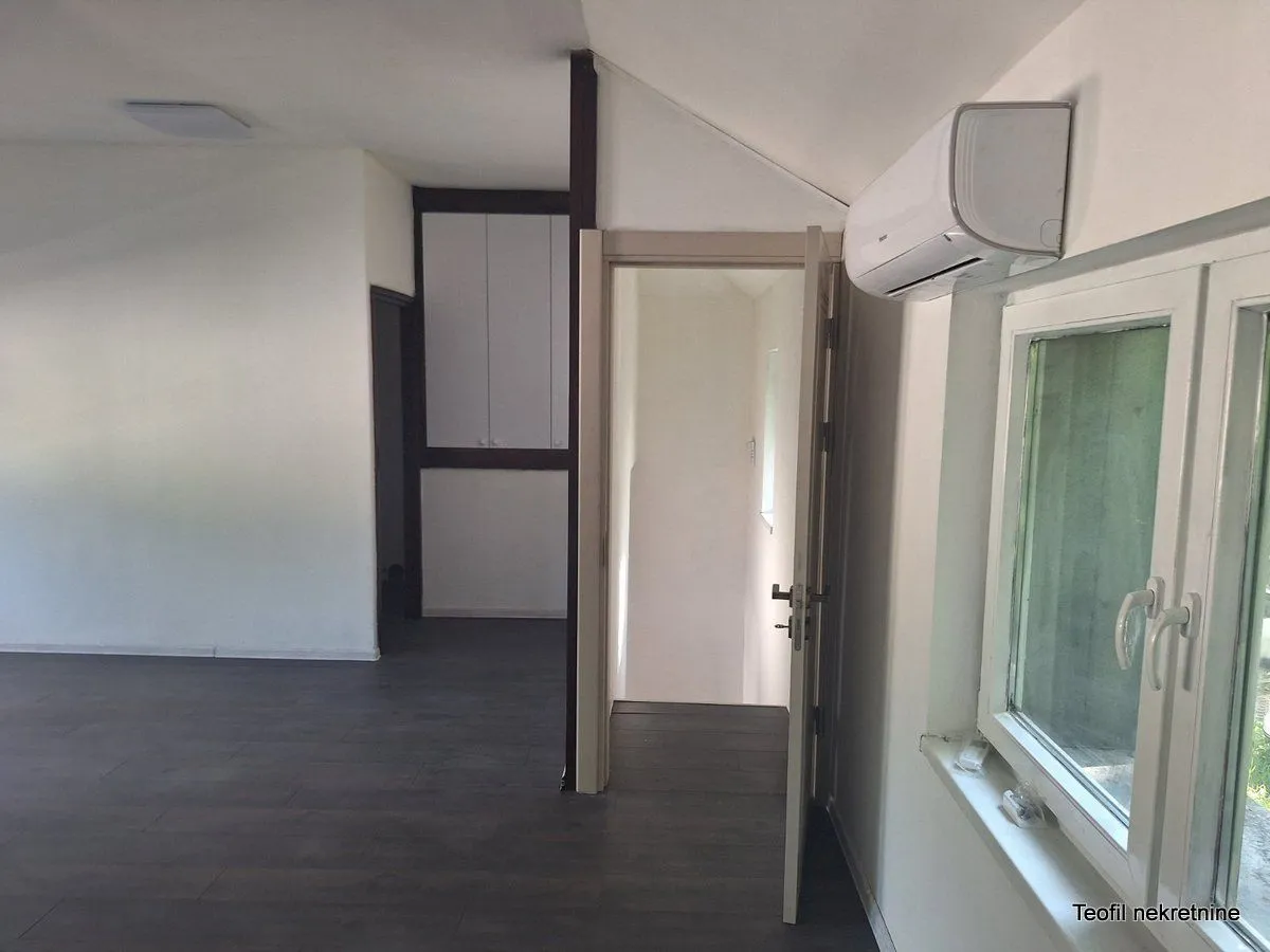 Rent, office space, 38m², Zemun Sve Podlokacije, Beograd