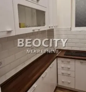 Izdavanje, trosoban stan, 100m², Kalenić Pijaca, Vračar Sve Podlokacije - image 6