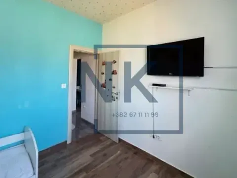 Izdavanje, kuća, 140m², Kokoti, Podgorica - image 11