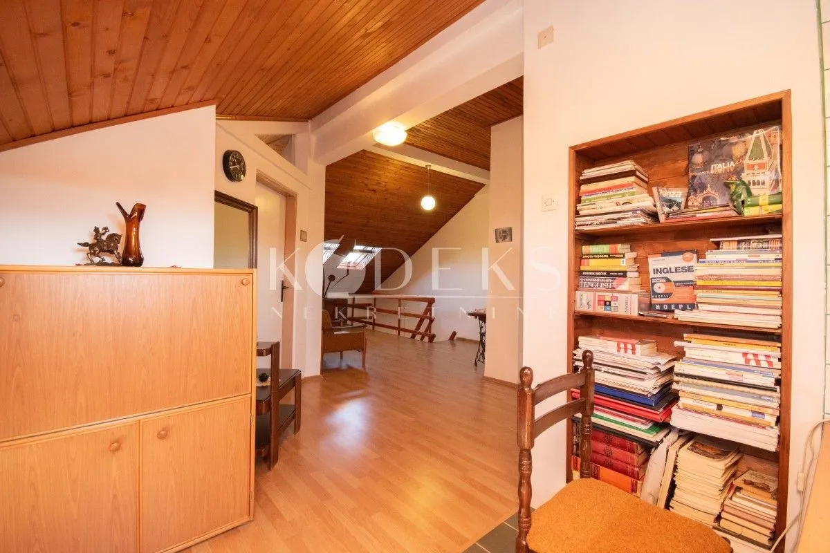 Prodaja, dvosoban stan, 122m², Centar, Podgorica